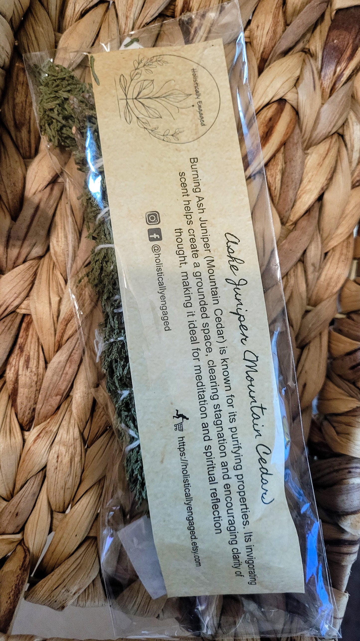 Just/Ashe Juniper Smudging Stick | Clearing Stagnant Energy