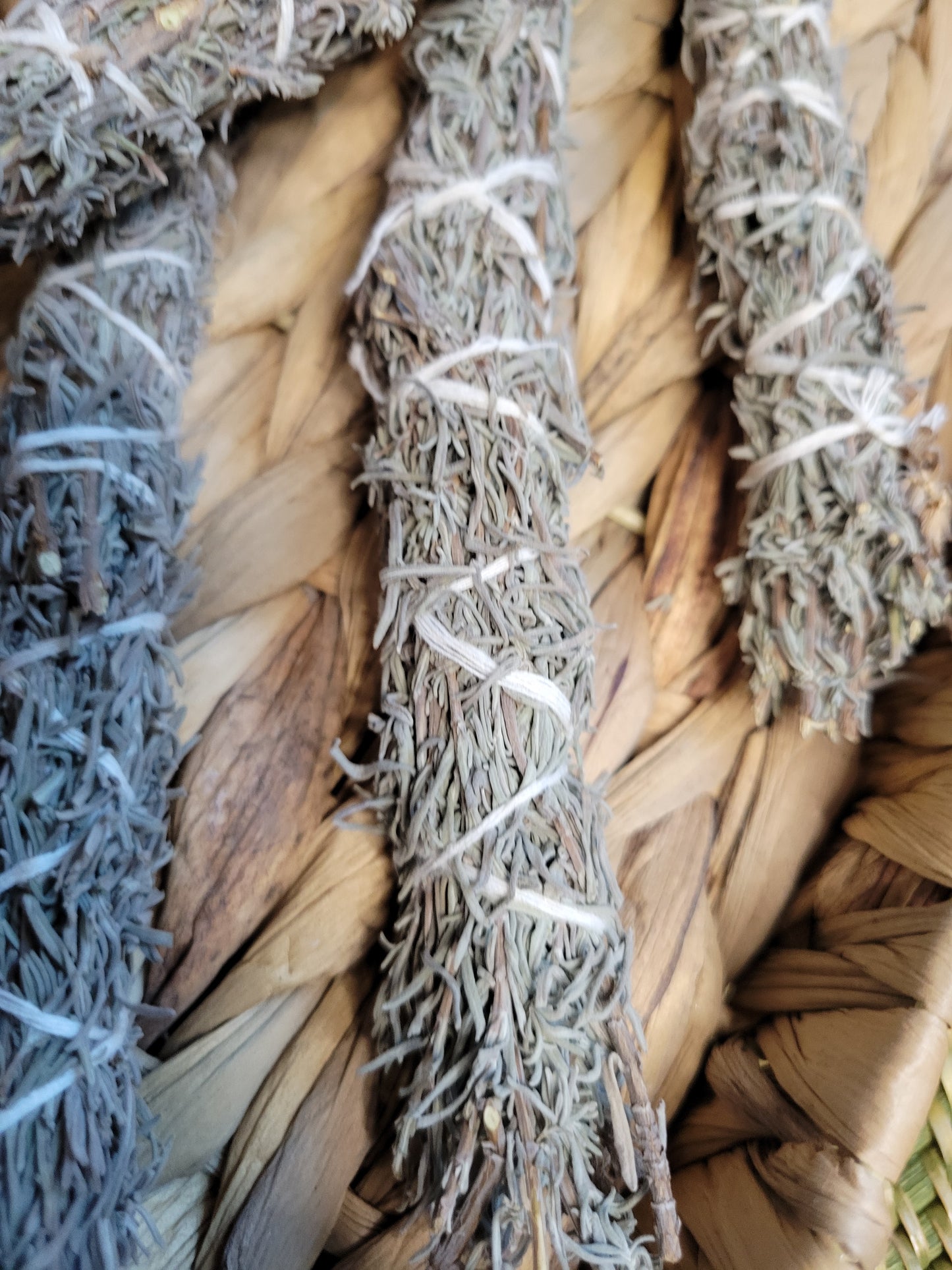 Pure Lavender Smudge Stick | Calming & Uplifting Bliss