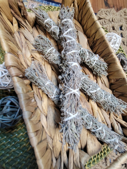 Pure Lavender Smudge Stick | Calming & Uplifting Bliss